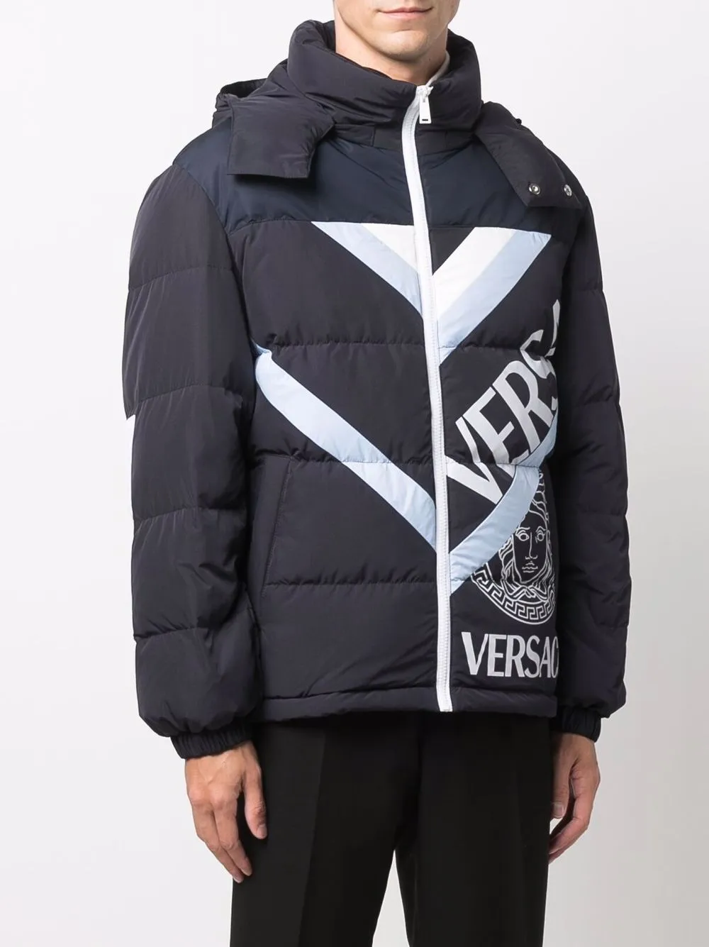 фото Versace пуховик с логотипом