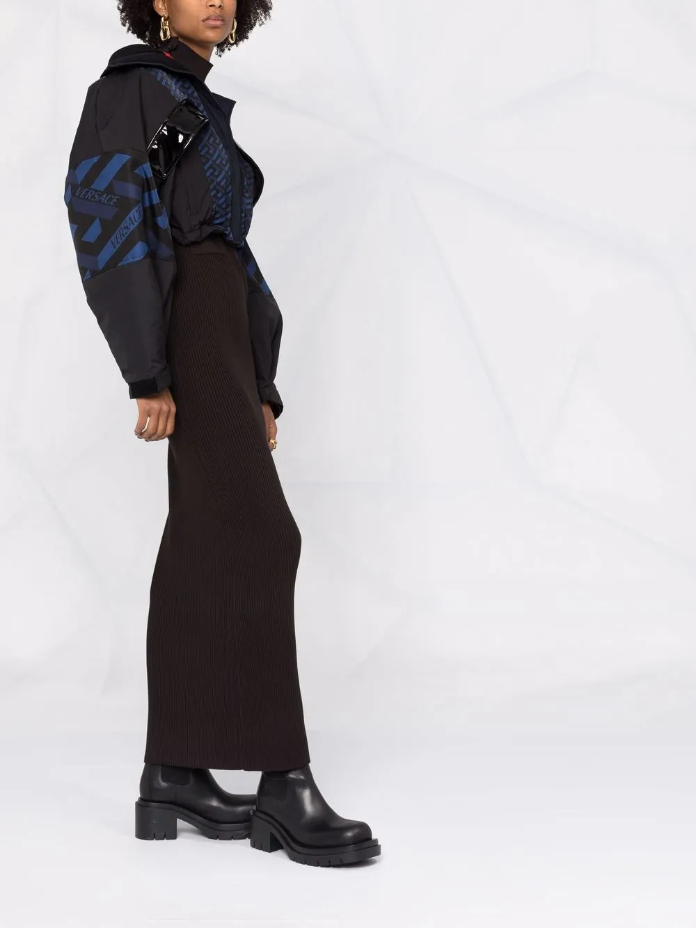 фото Versace укороченная куртка с узором la greca