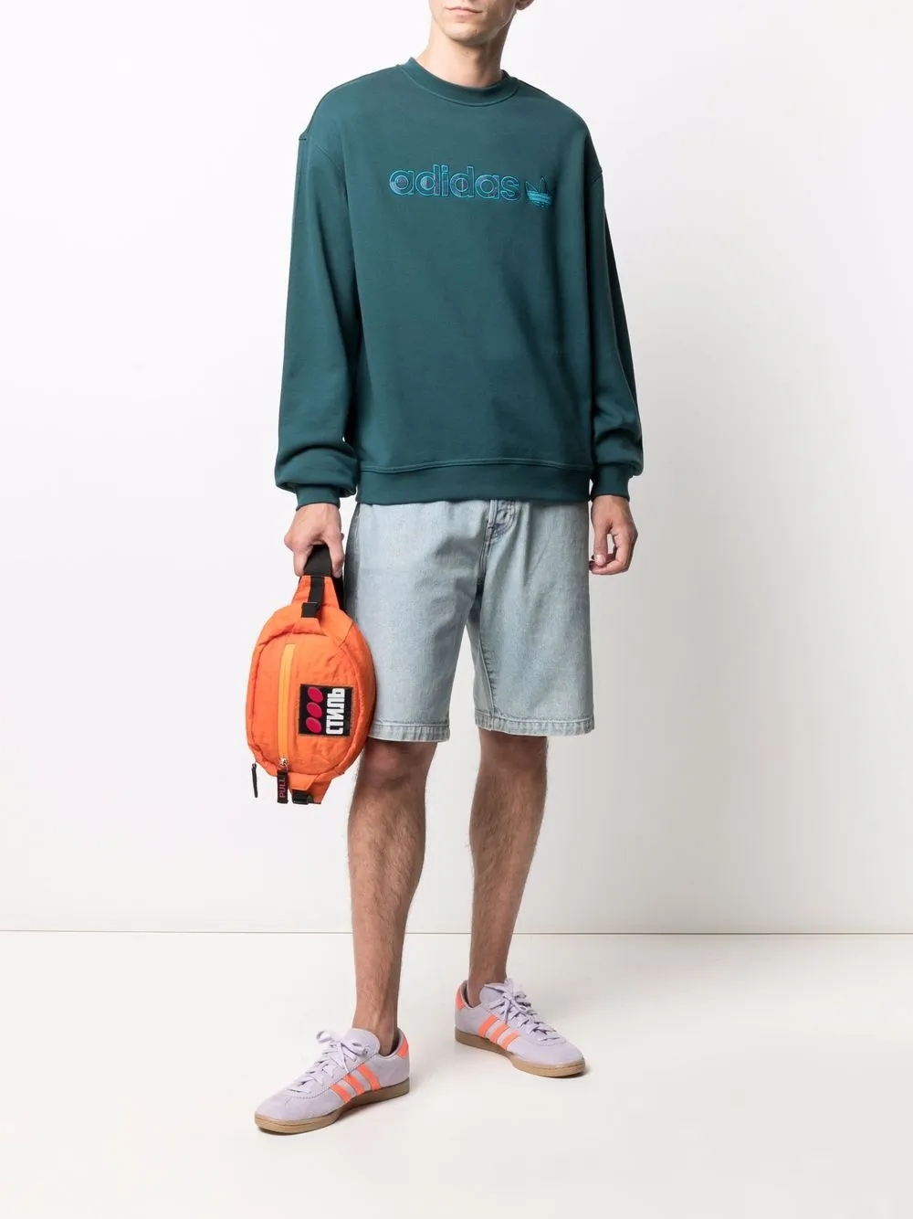 фото Adidas толстовка с вышитым логотипом