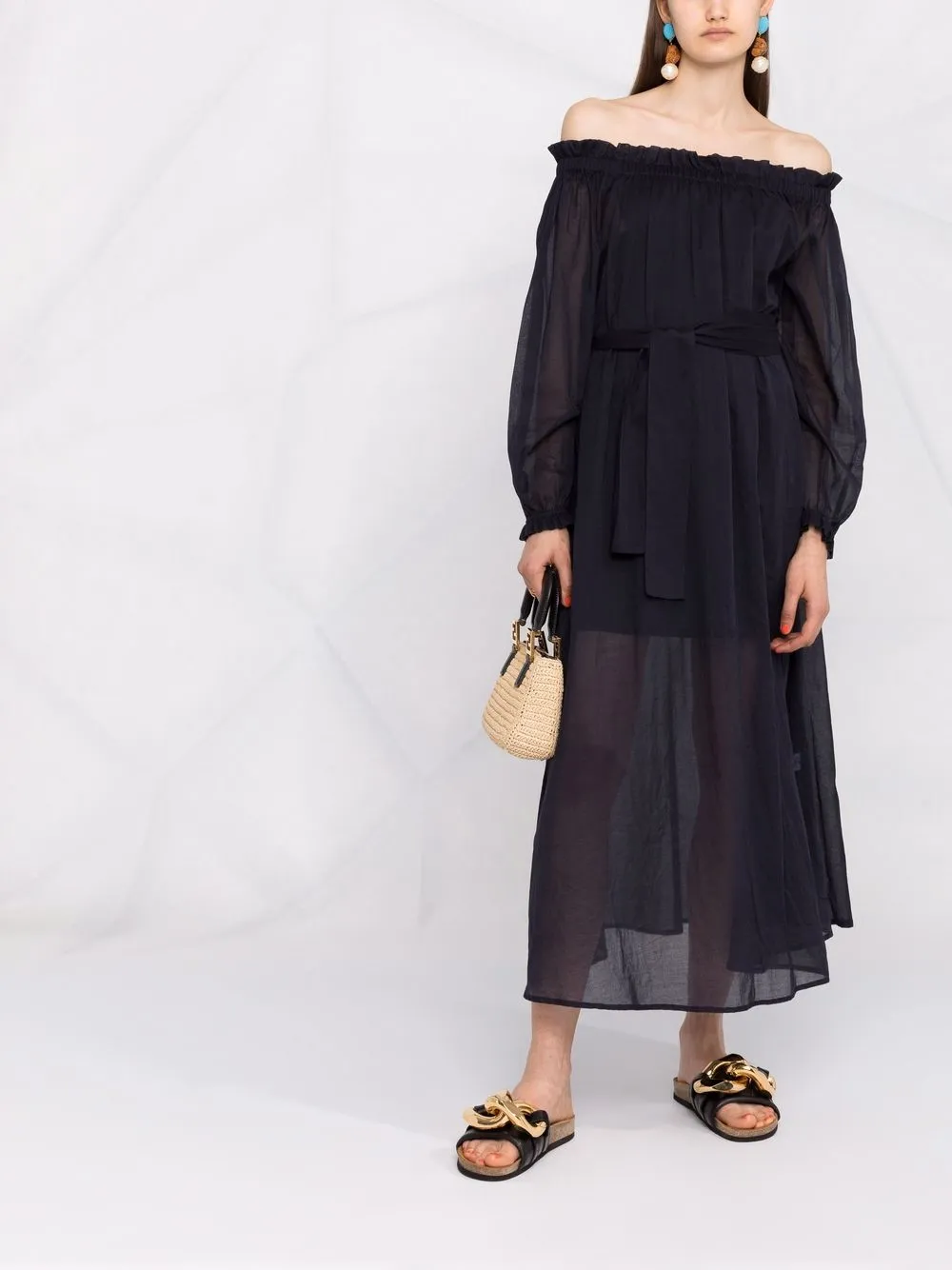 фото On the island платье с открытыми плечами