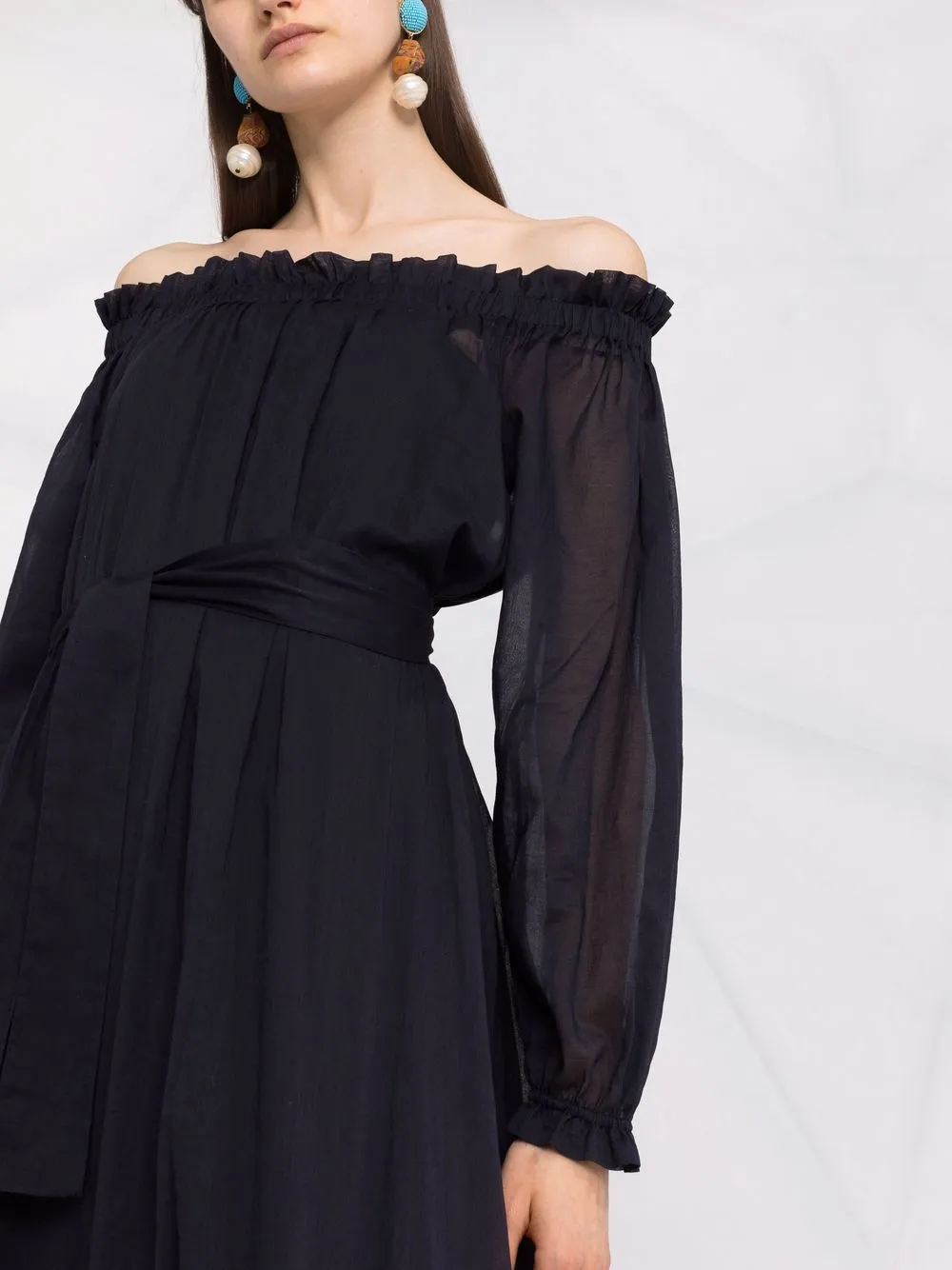 фото On the island платье с открытыми плечами