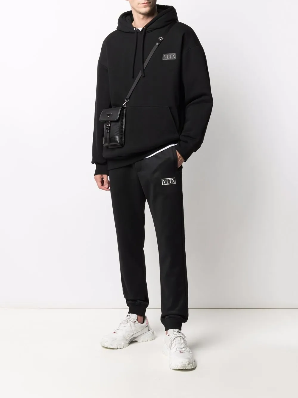 фото Valentino спортивные брюки с логотипом vltn