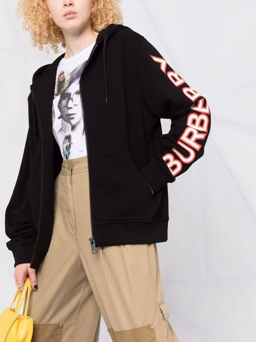 фото Burberry худи с логотипом