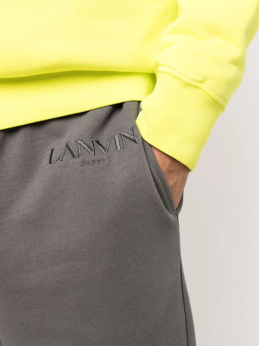 фото Lanvin прямые брюки с вышитым логотипом