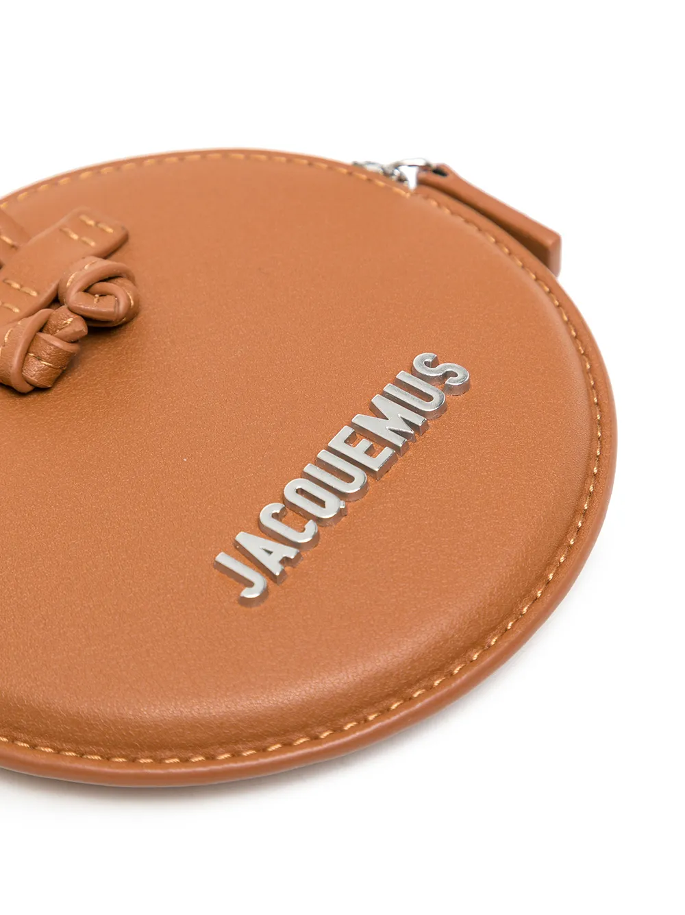 фото Jacquemus сумка le pitchou