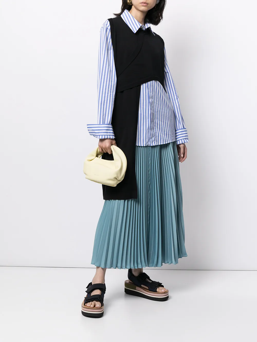 фото Enföld топ асимметричного кроя с вырезами