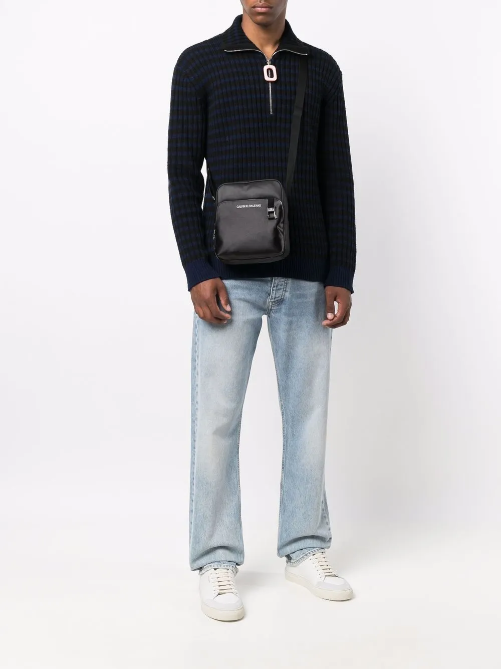 фото Calvin klein jeans сумка micro reporter с логотипом