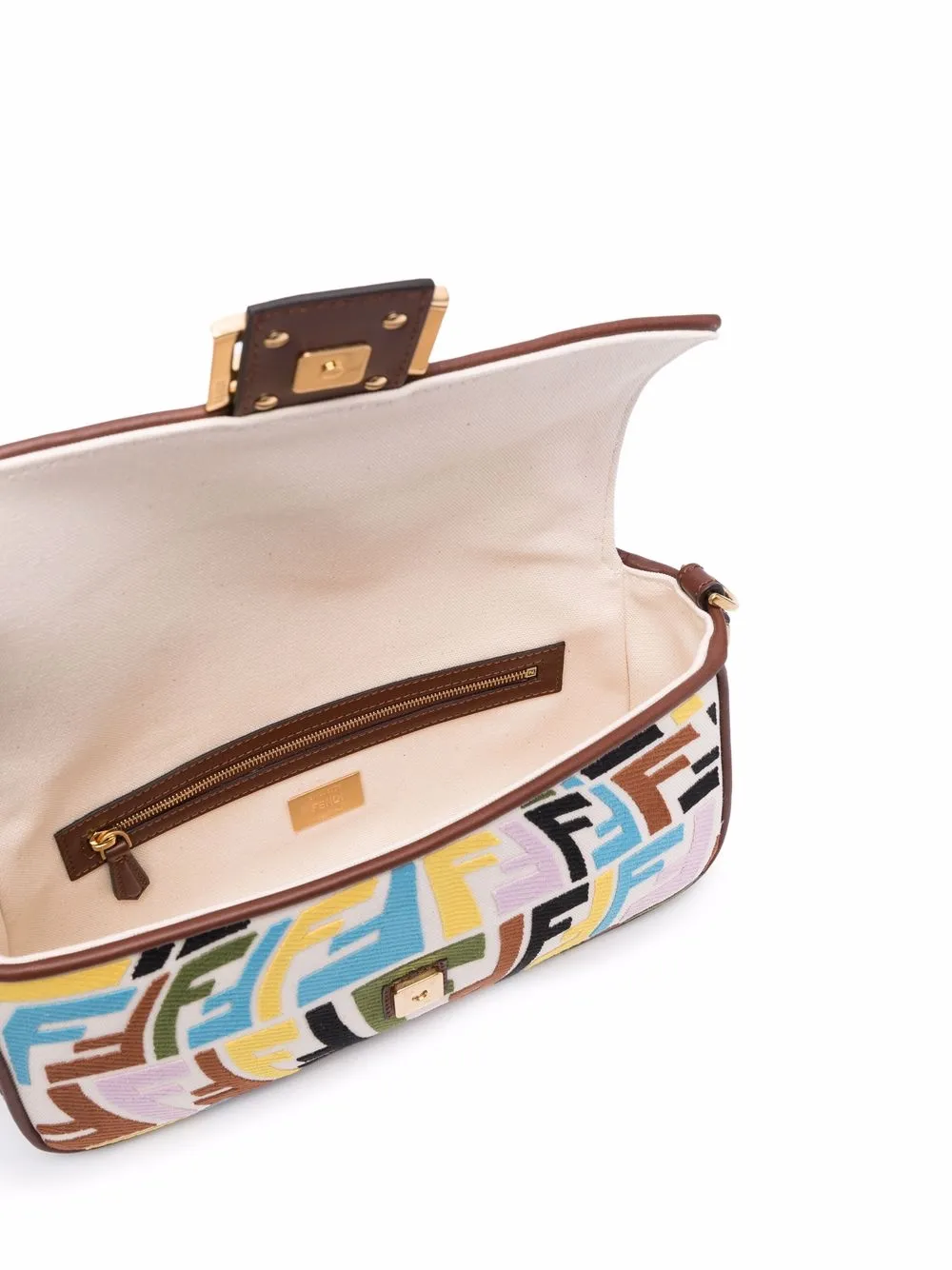 фото Fendi сумка на плечо baguette среднего размера