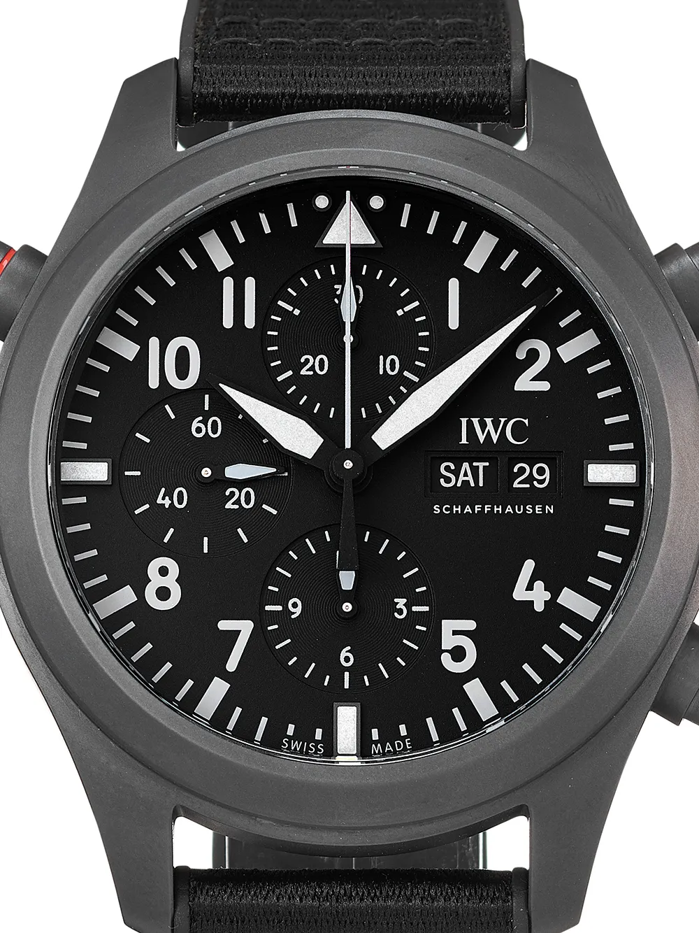 фото Iwc schaffhausen наручные часы pilot's watch chronograph top gun ceratanium sihh 2019 pre-owned 44 мм 2021-го года