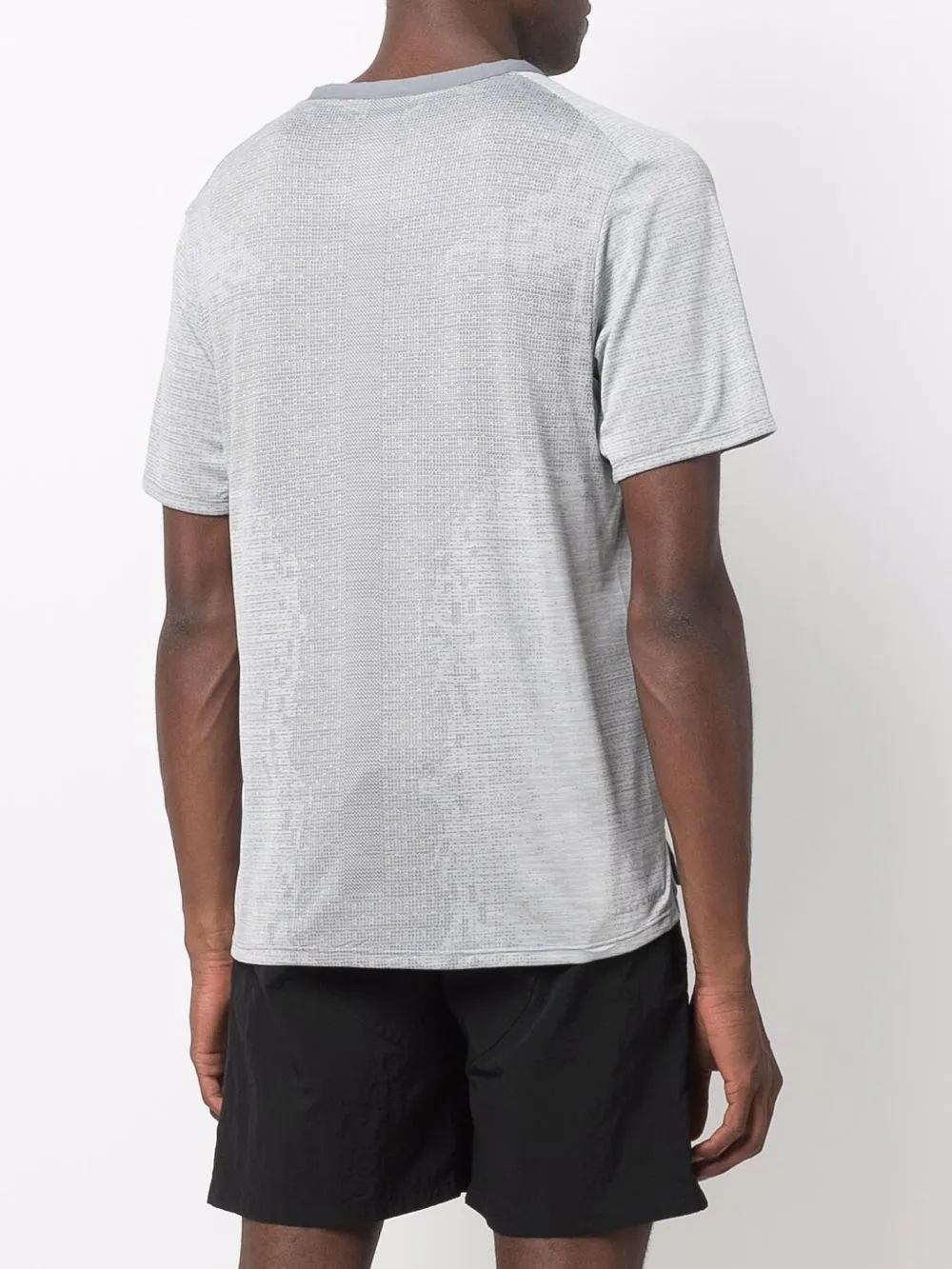 фото Nike футболка dri-fit advantage