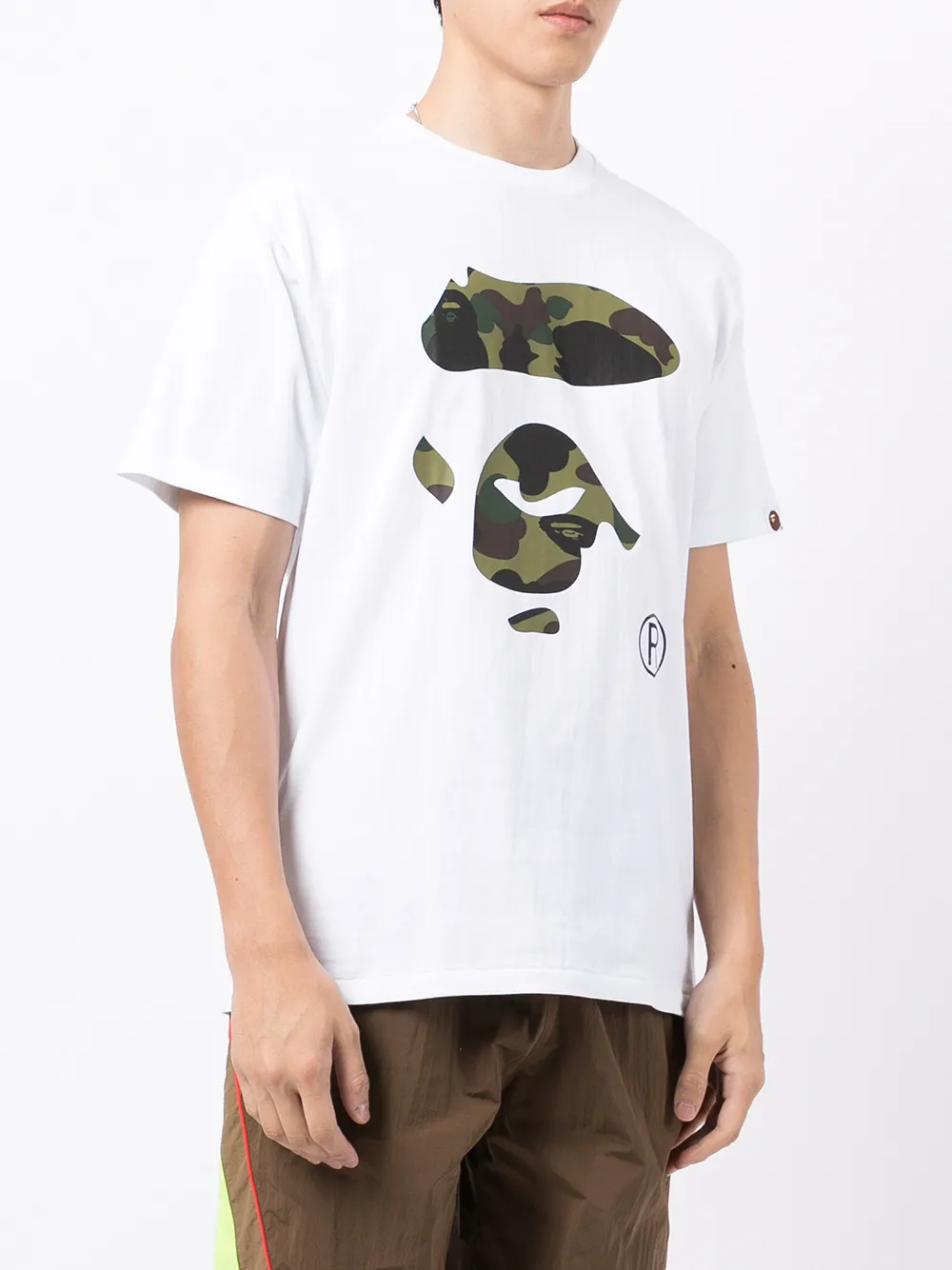 фото A bathing ape® футболка с логотипом на спине
