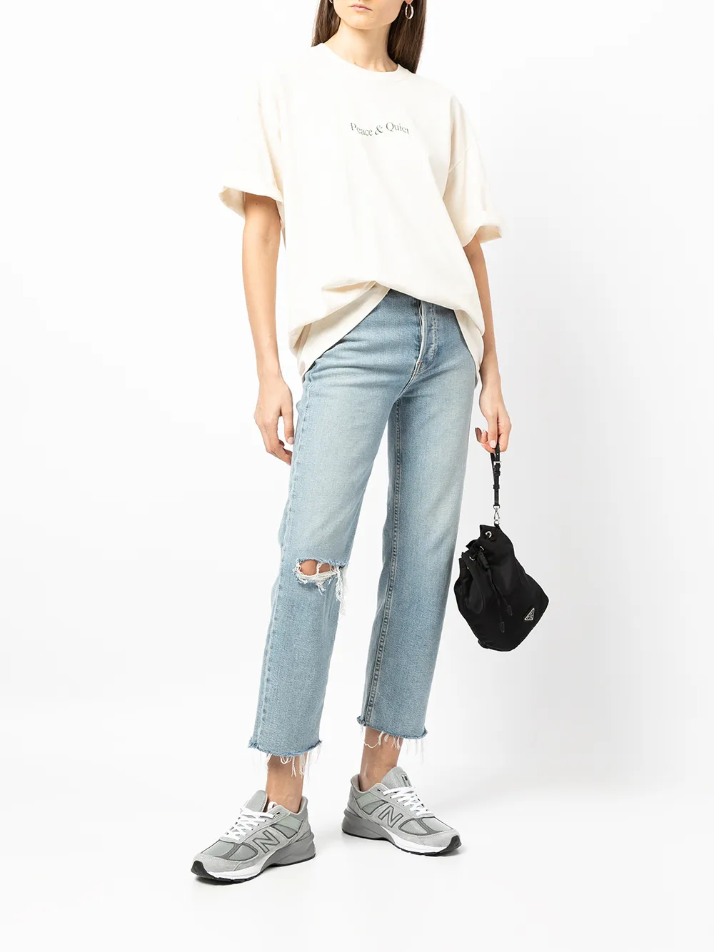 фото Museum of peace & quiet футболка оверсайз с логотипом