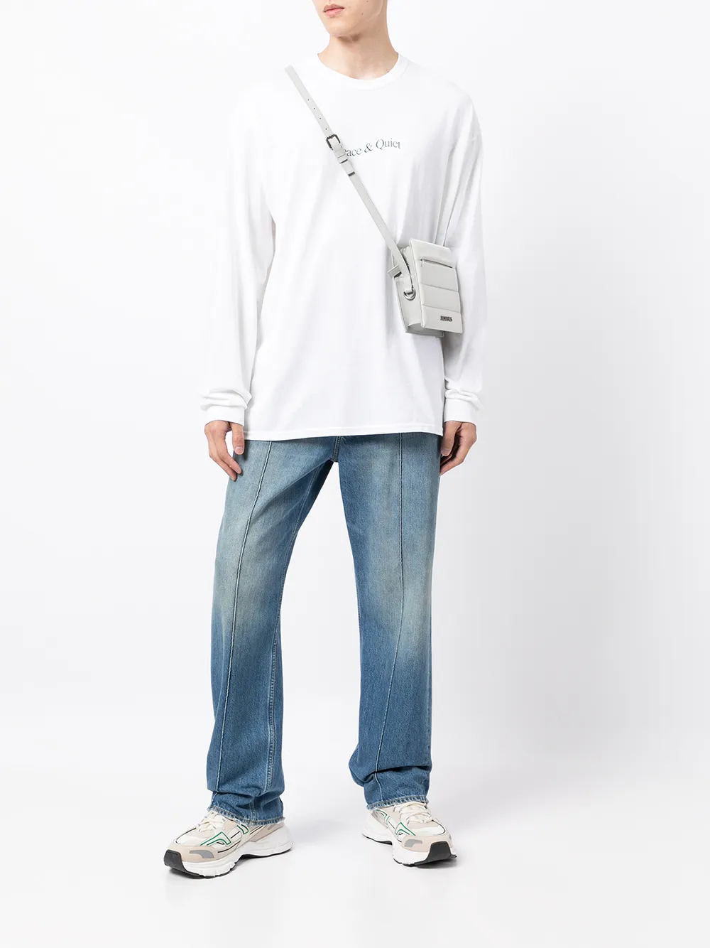 фото Museum of peace & quiet футболка с логотипом