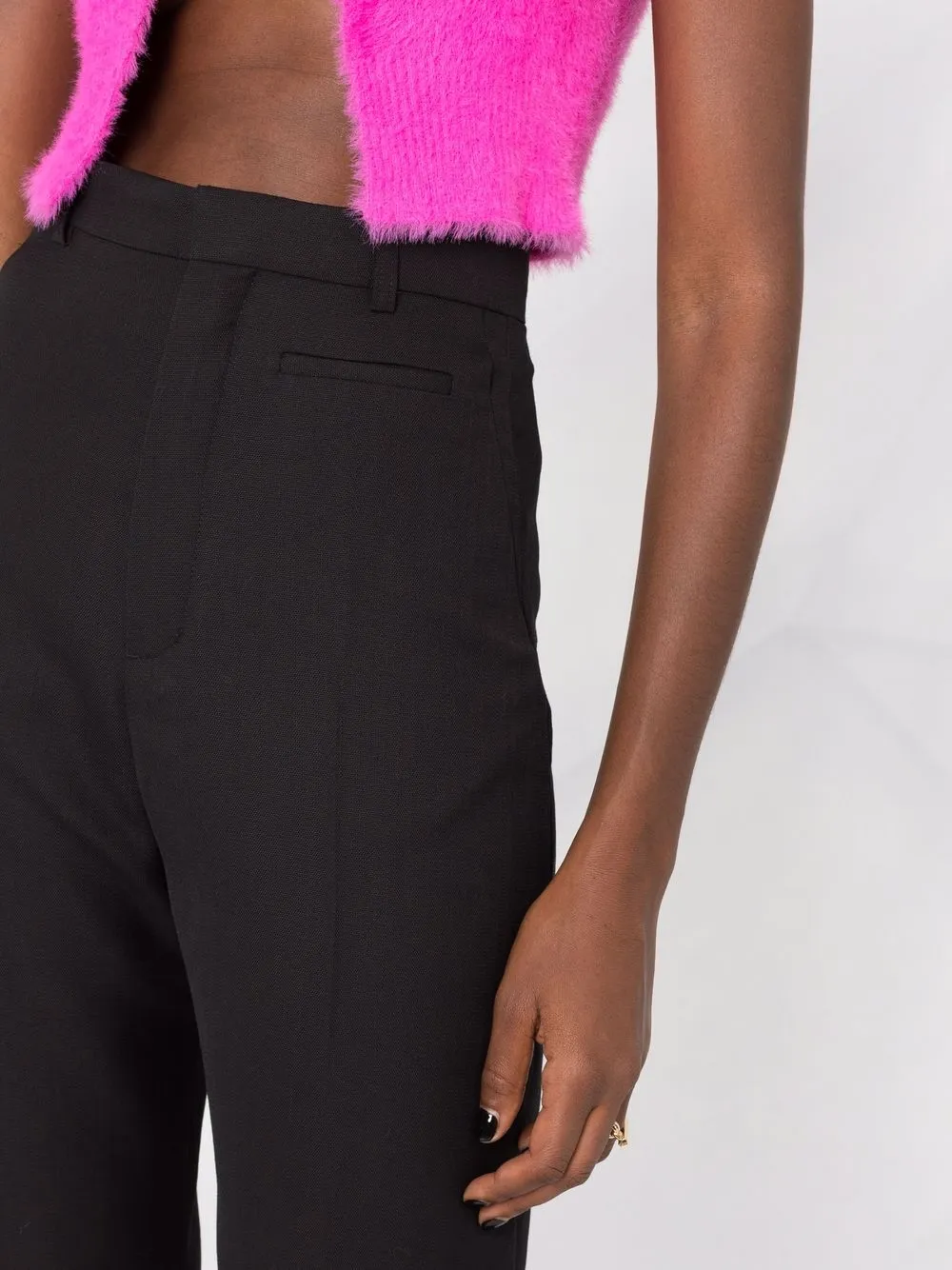 фото Jacquemus укороченные брюки le pantalon santon