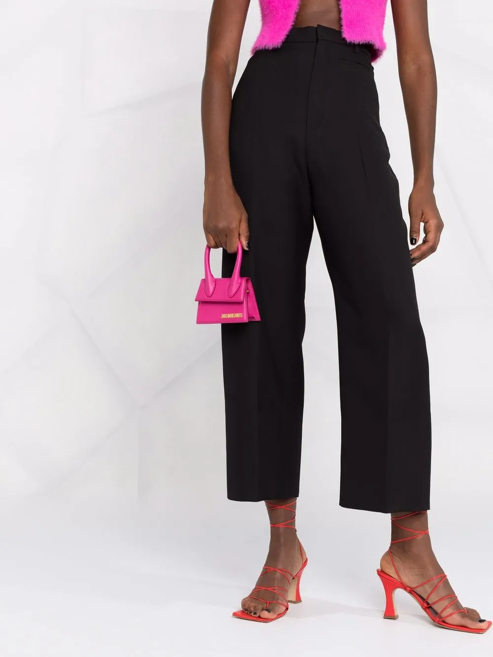 фото Jacquemus укороченные брюки le pantalon santon