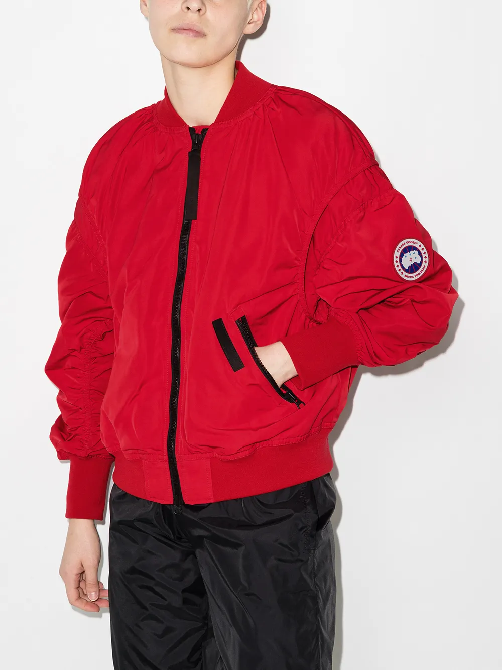 фото Canada goose бомбер huli из коллаборации с angel chen