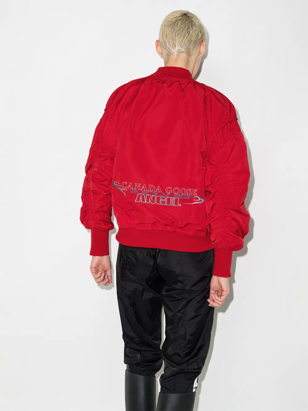 фото Canada goose бомбер huli из коллаборации с angel chen