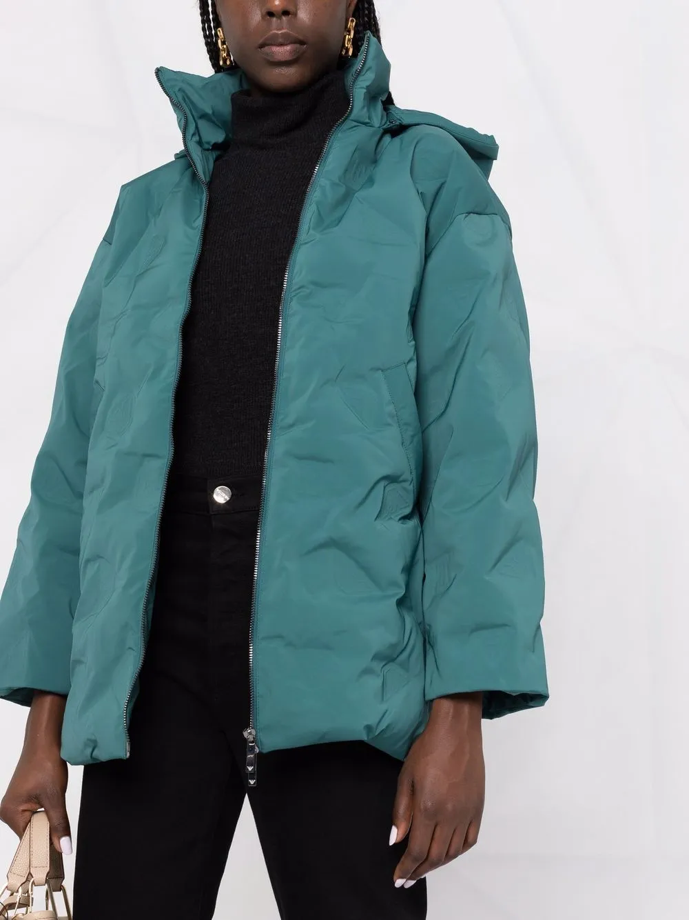 фото Emporio armani парка с жатым эффектом и капюшоном