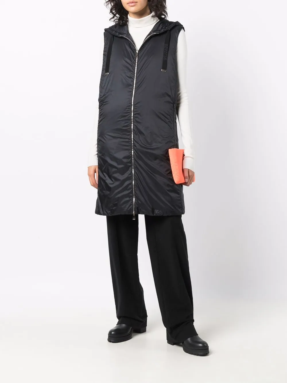 фото Moncler длинный жилет fenasse с капюшоном
