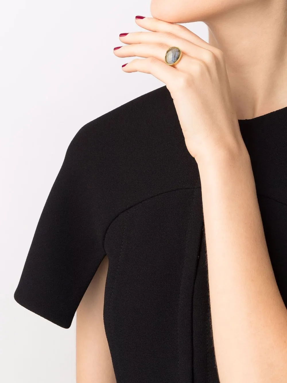 фото Pippa small кольцо large greek из желтого золота с лабрадоритом