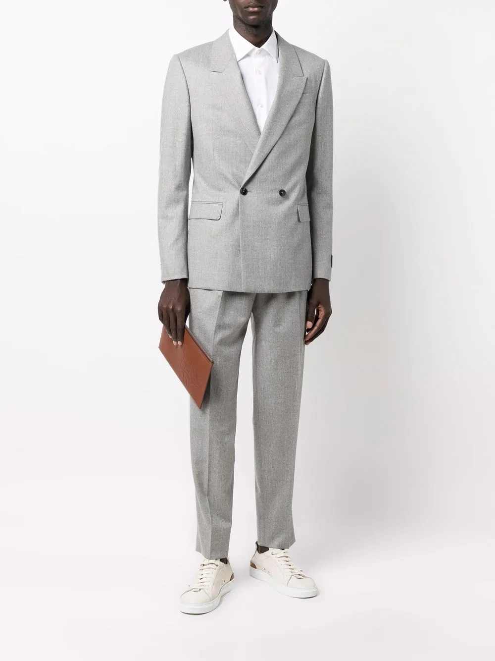 фото Ermenegildo zegna шерстяной костюм с двубортным пиджаком