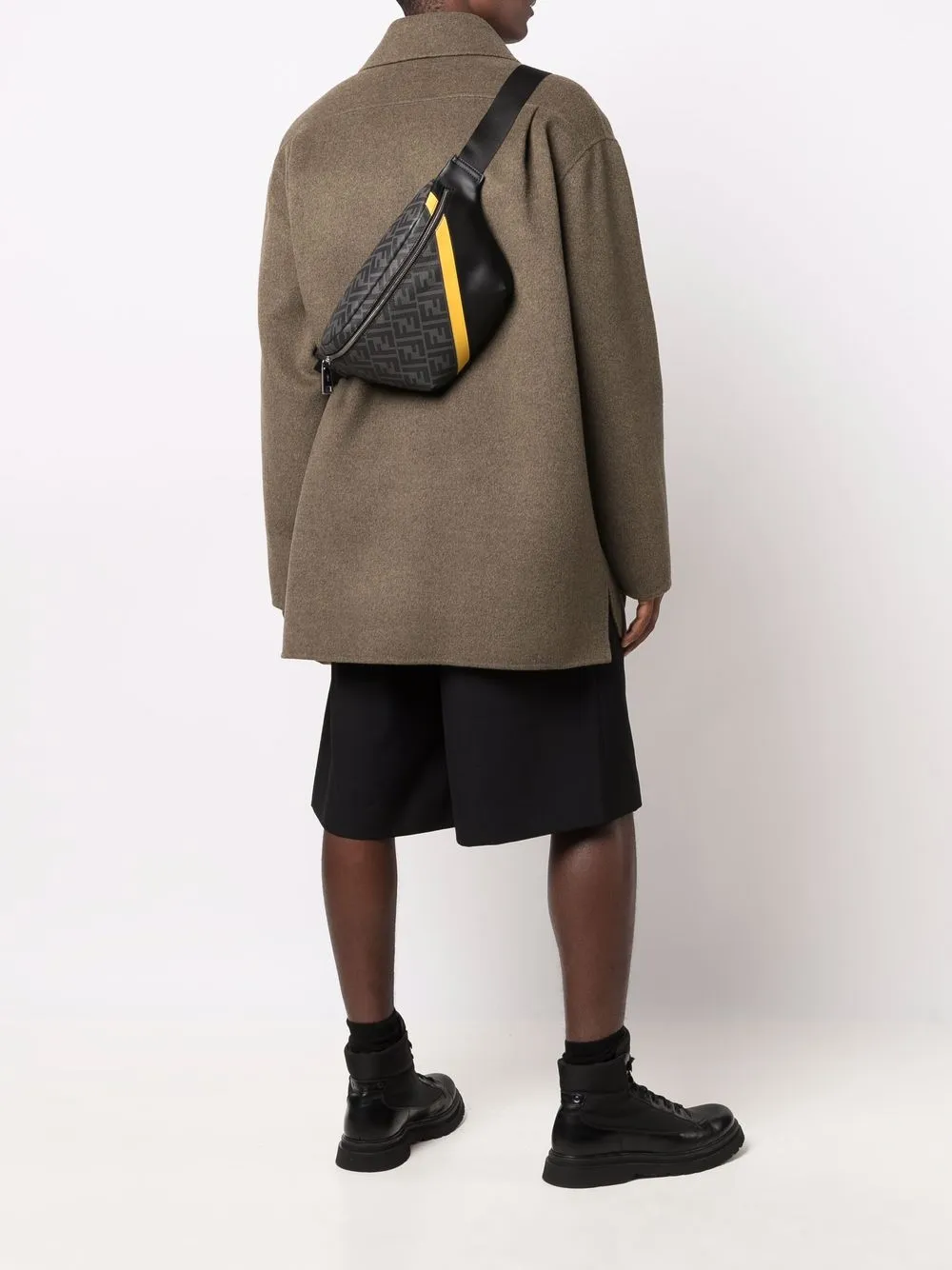 фото Fendi поясная сумка с логотипом ff