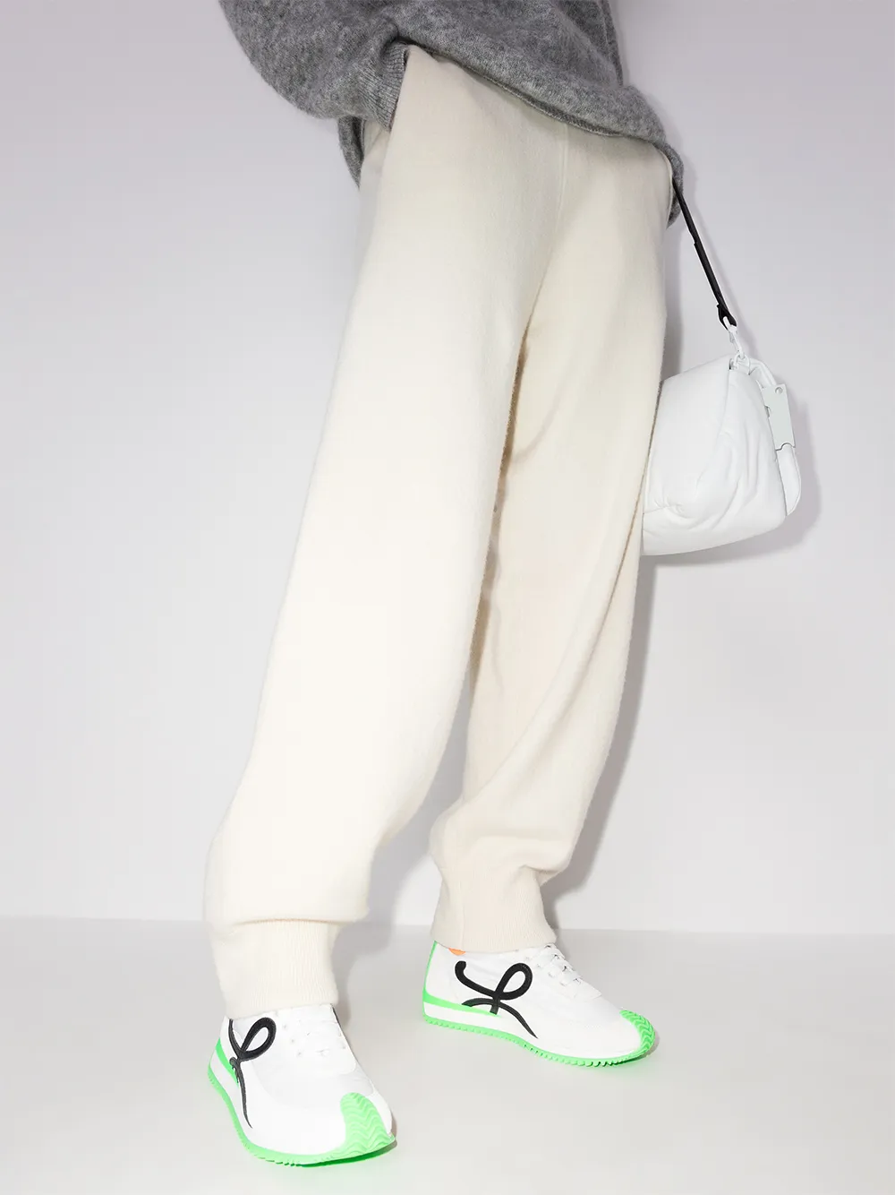 фото Loewe кроссовки flow runner