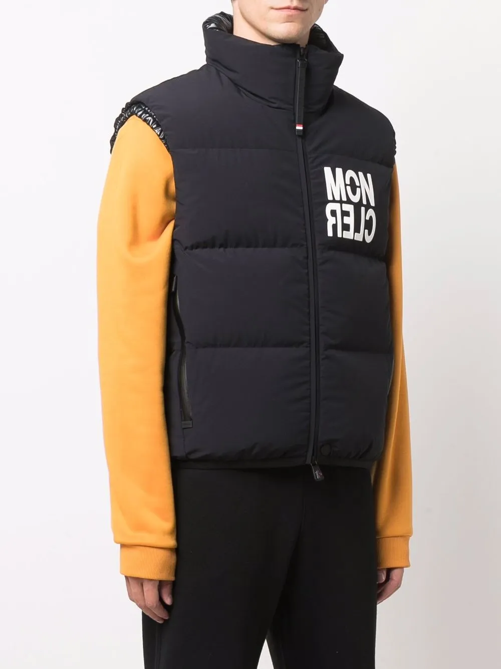 фото Moncler grenoble дутый жилет с логотипом