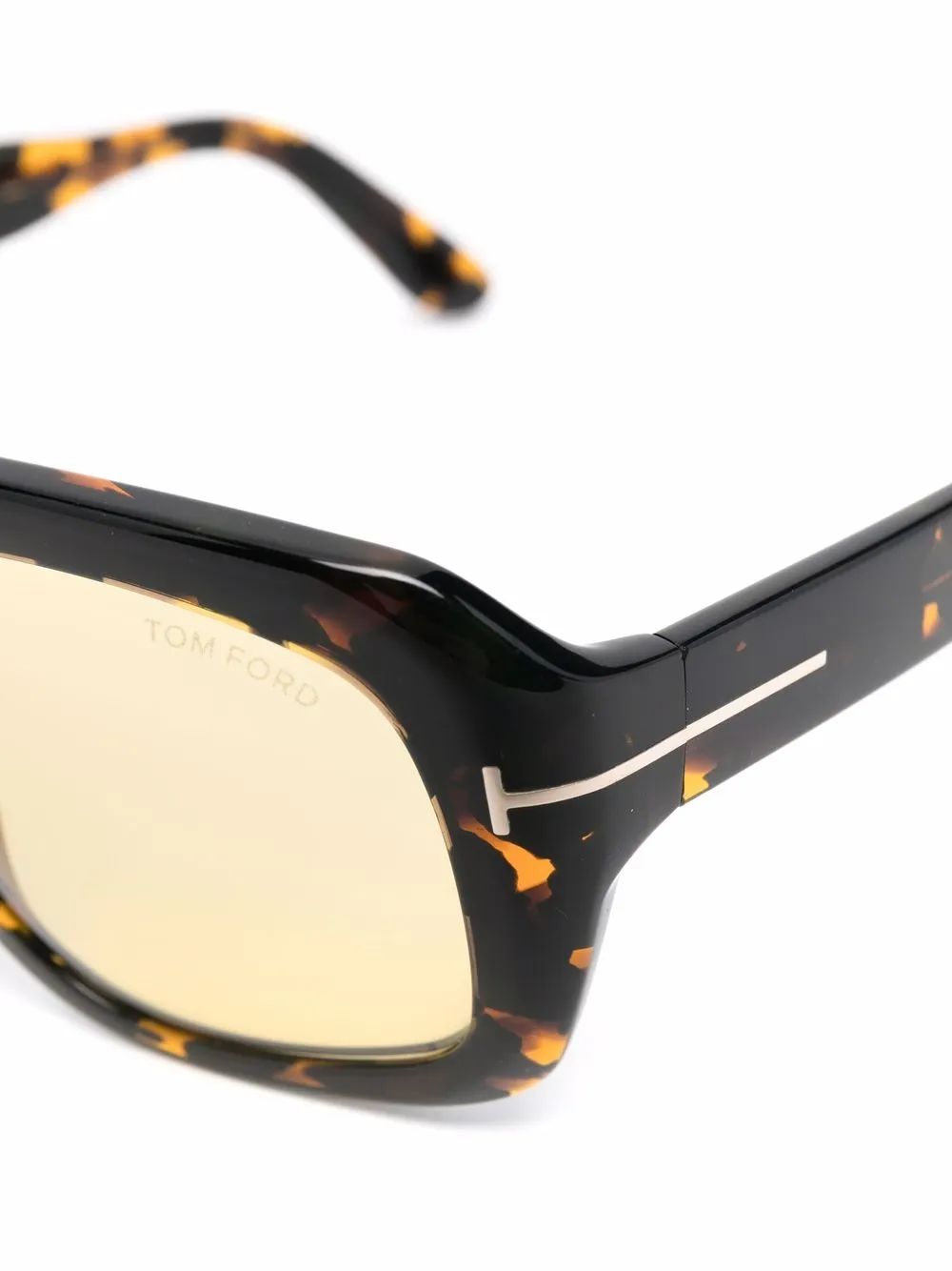 фото Tom ford eyewear солнцезащитные очки в оправе черепаховой расцветки