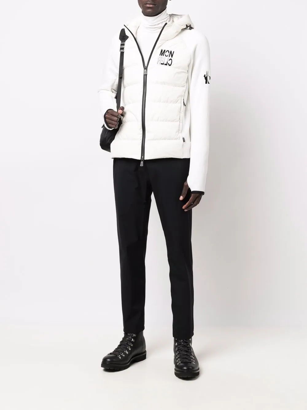 фото Moncler grenoble пуховик с капюшоном и логотипом