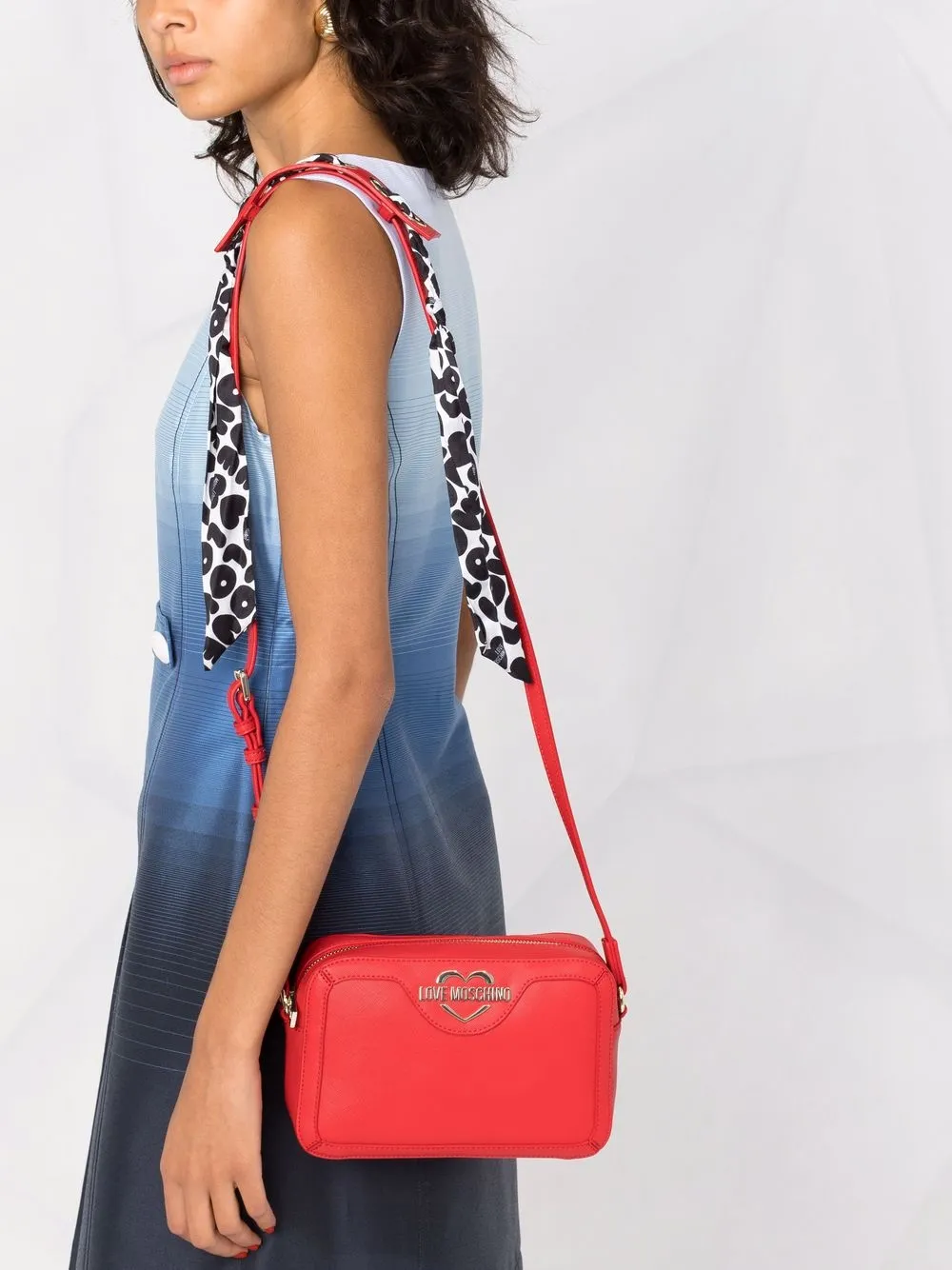 фото Love moschino сумка на плечо с логотипом