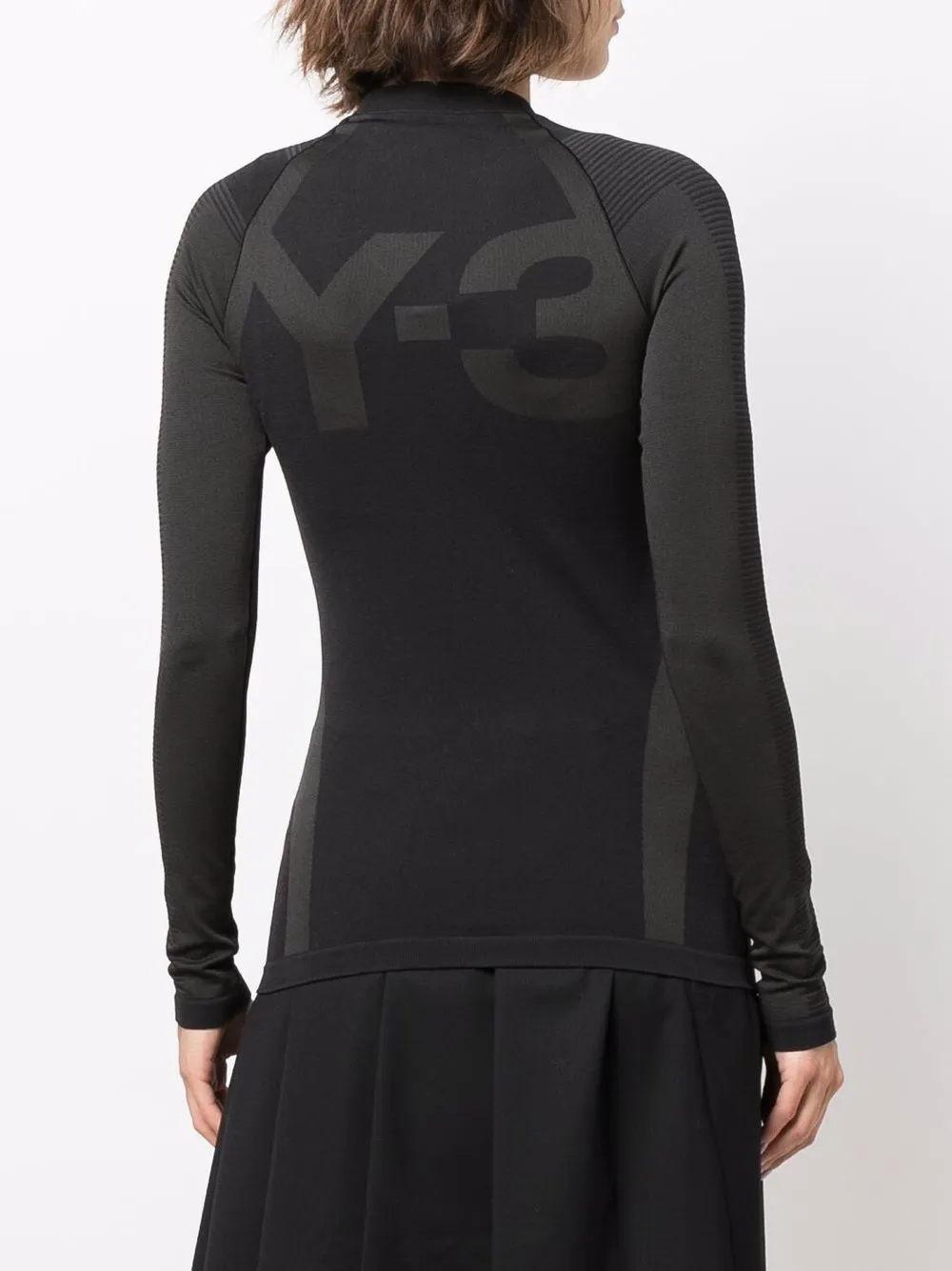 фото Y-3 приталенный топ с логотипом