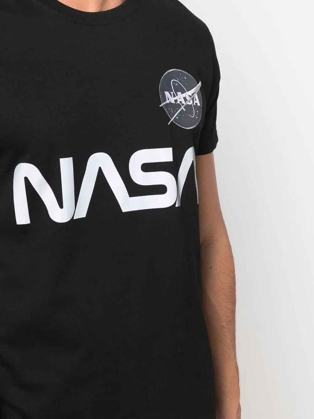 фото Alpha industries футболка со светоотражающим логотипом из коллаборации с nasa