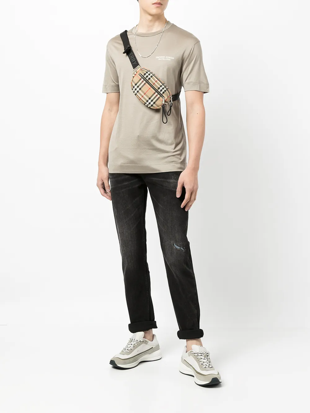 фото Emporio armani футболка с логотипом