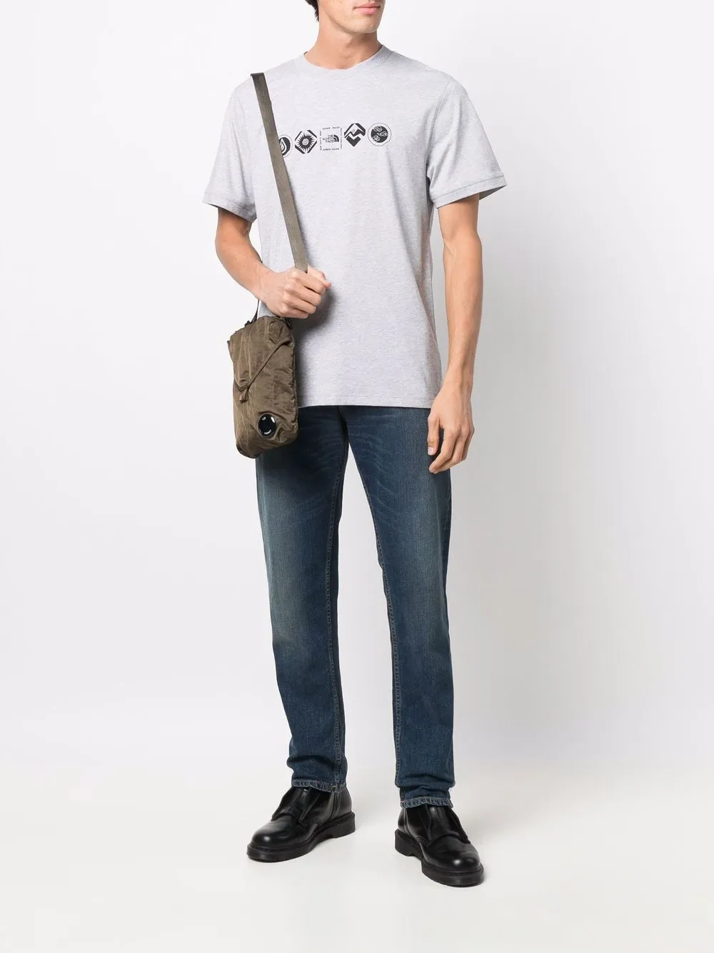 фото The north face футболка с графичным принтом