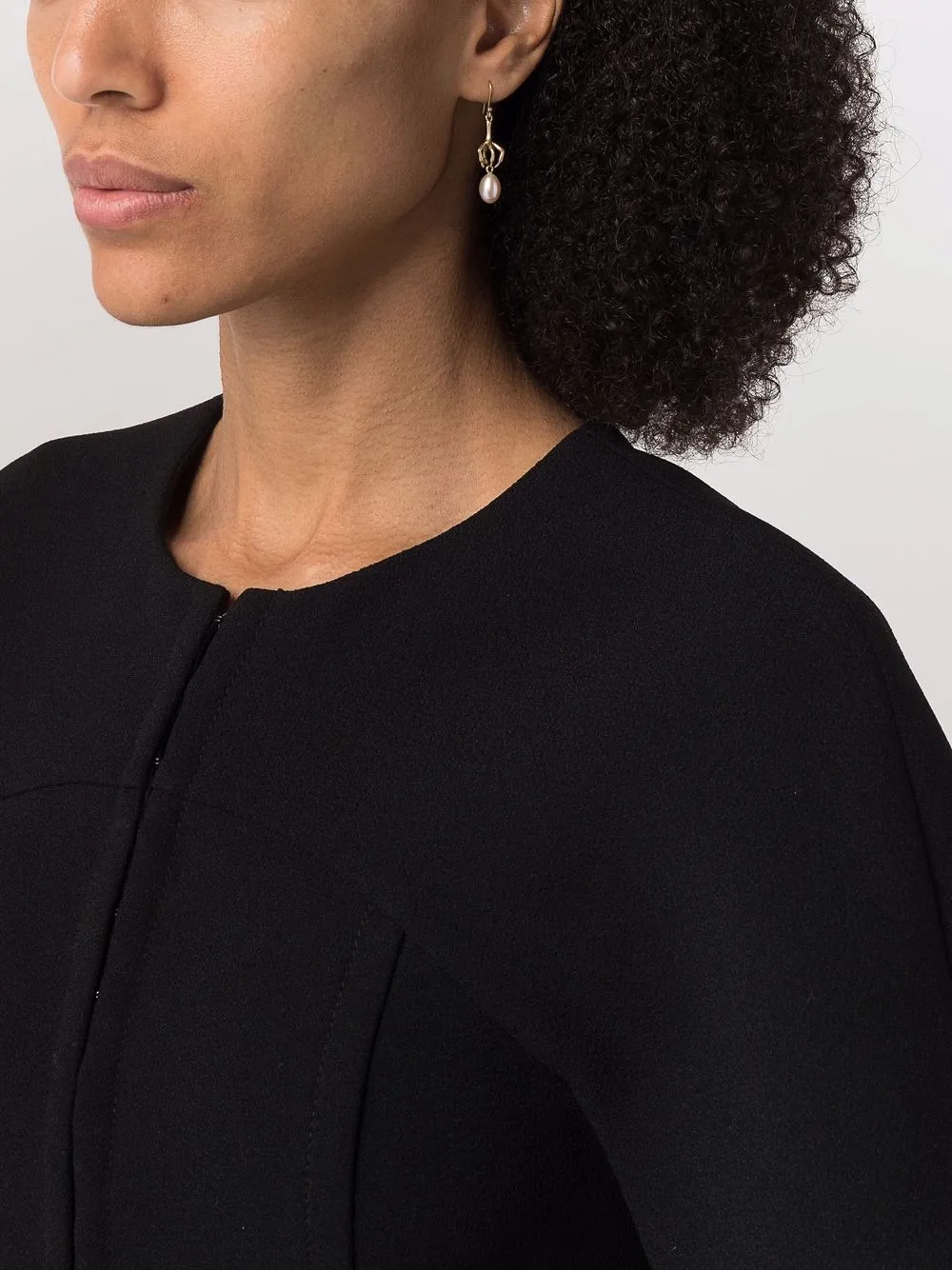 фото Annette ferdinandsen серьги-подвески claw из желтого золота