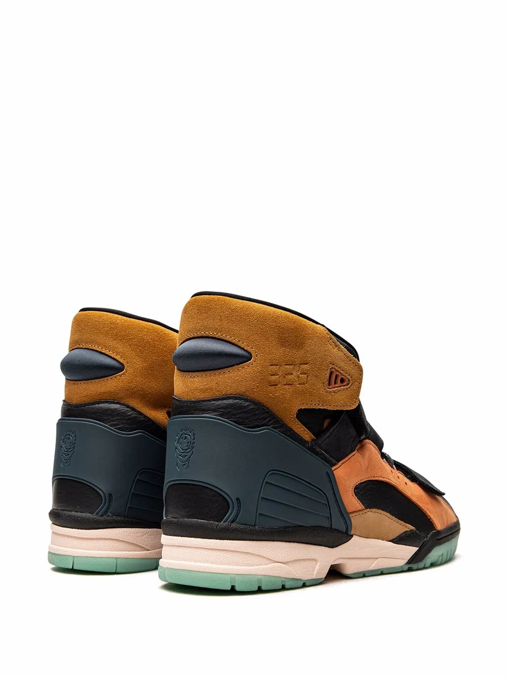 фото Adidas высокие кроссовки vadawam 326 из коллаборации с kid cudi