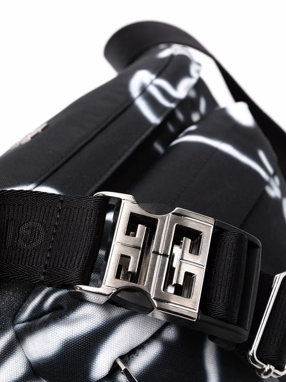 фото Givenchy поясная сумка с принтом граффити