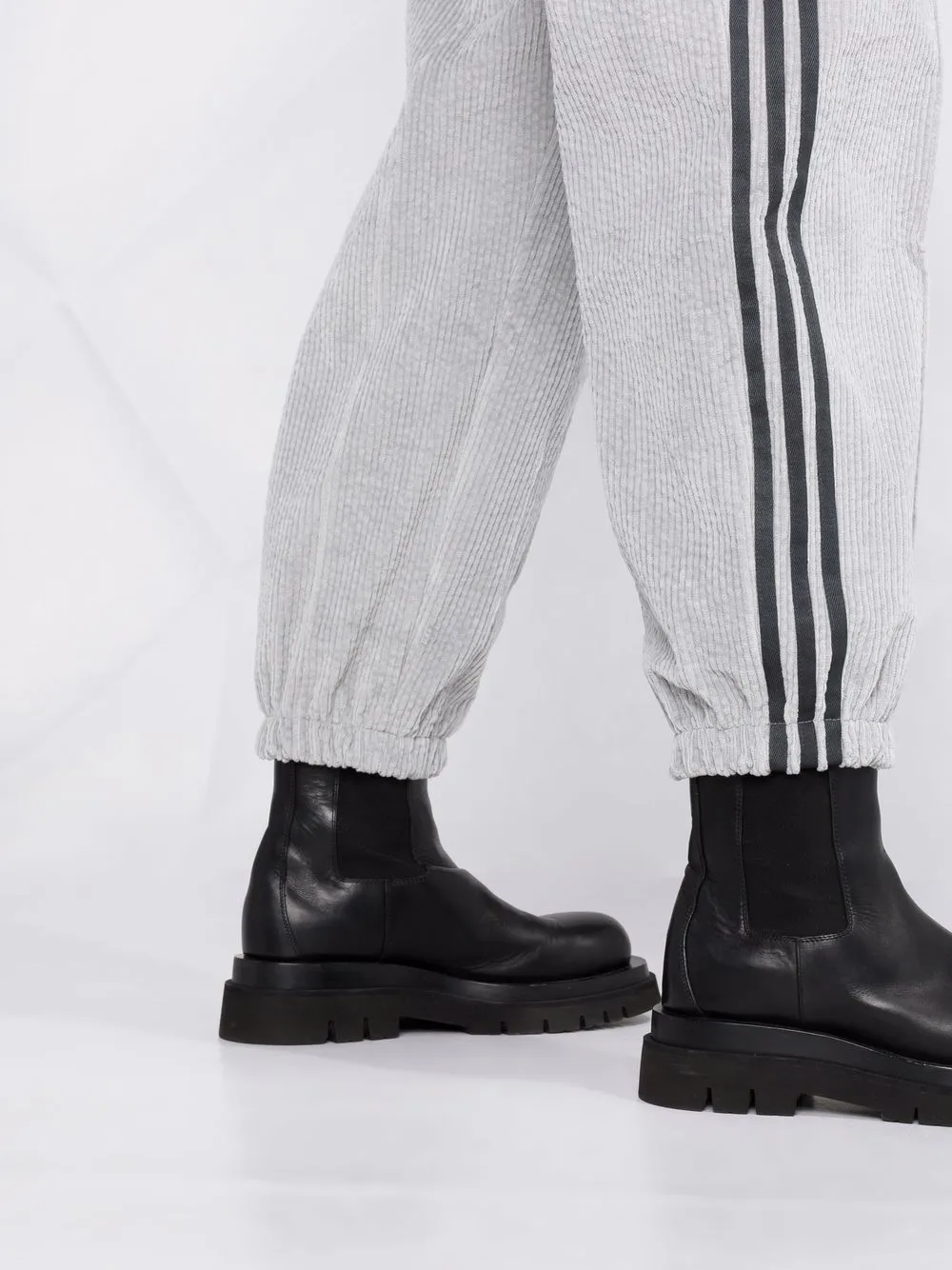 фото Adidas вельветовые брюки из коллаборации с ivy park