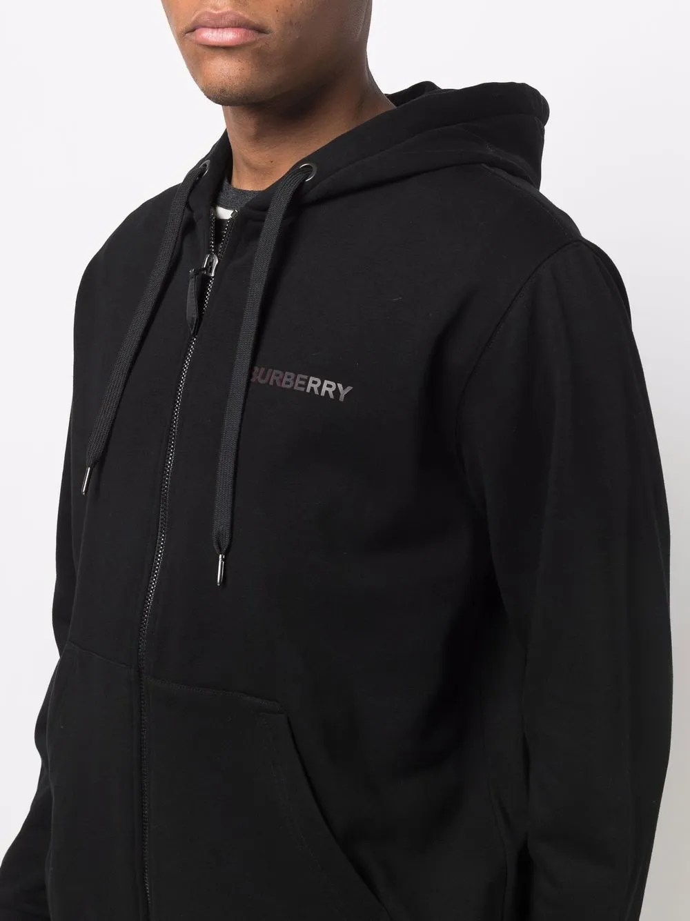 фото Burberry худи с логотипом
