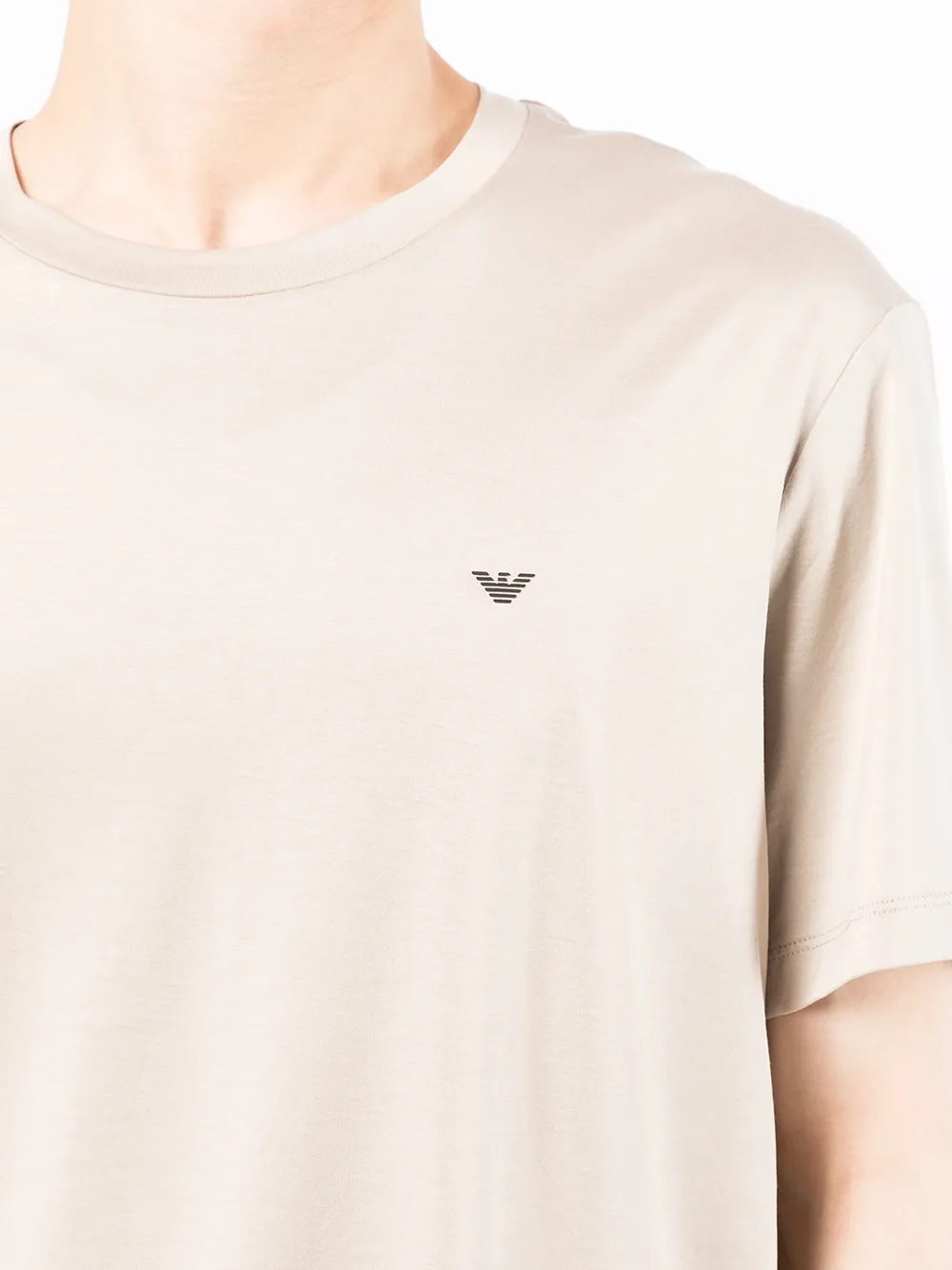 фото Emporio armani футболка с нашивкой-логотипом