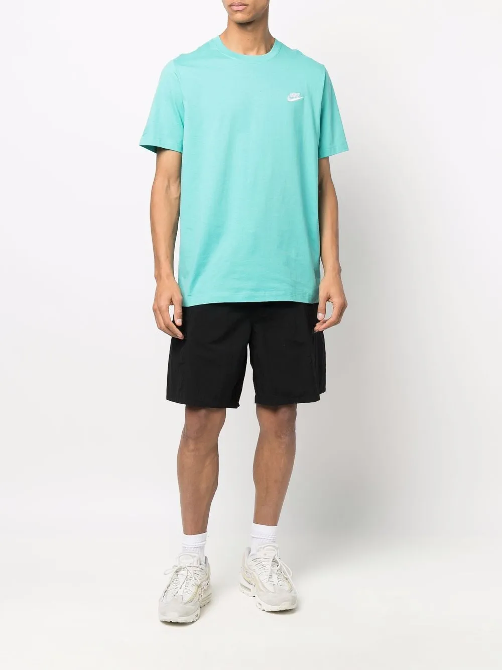 фото Nike футболка с вышитым логотипом