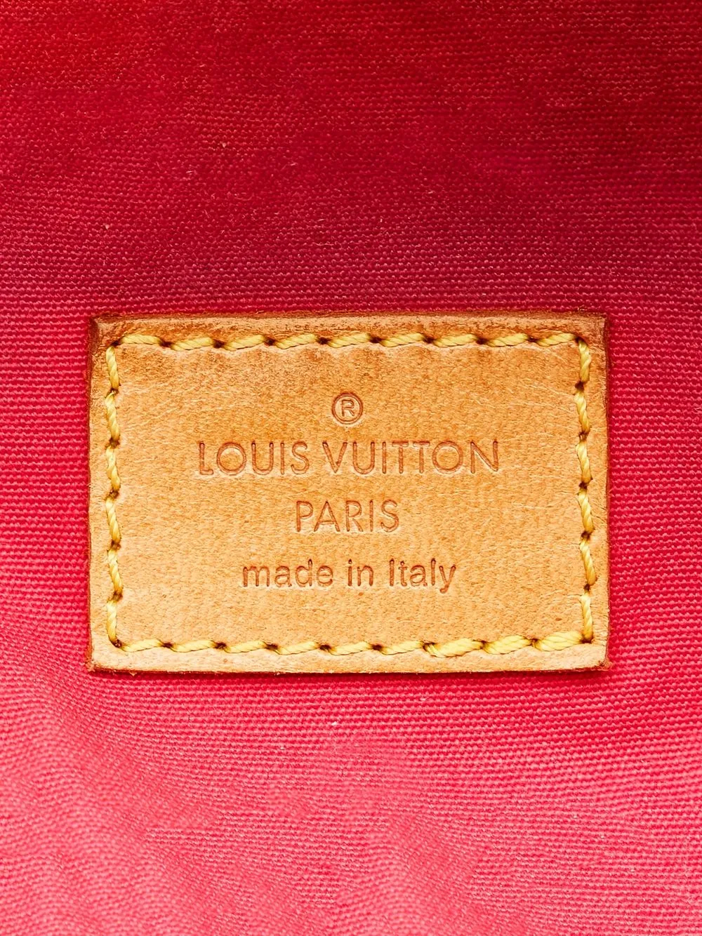 фото Louis vuitton сумка на плечо sullivan 2003-го года с тиснением vernis