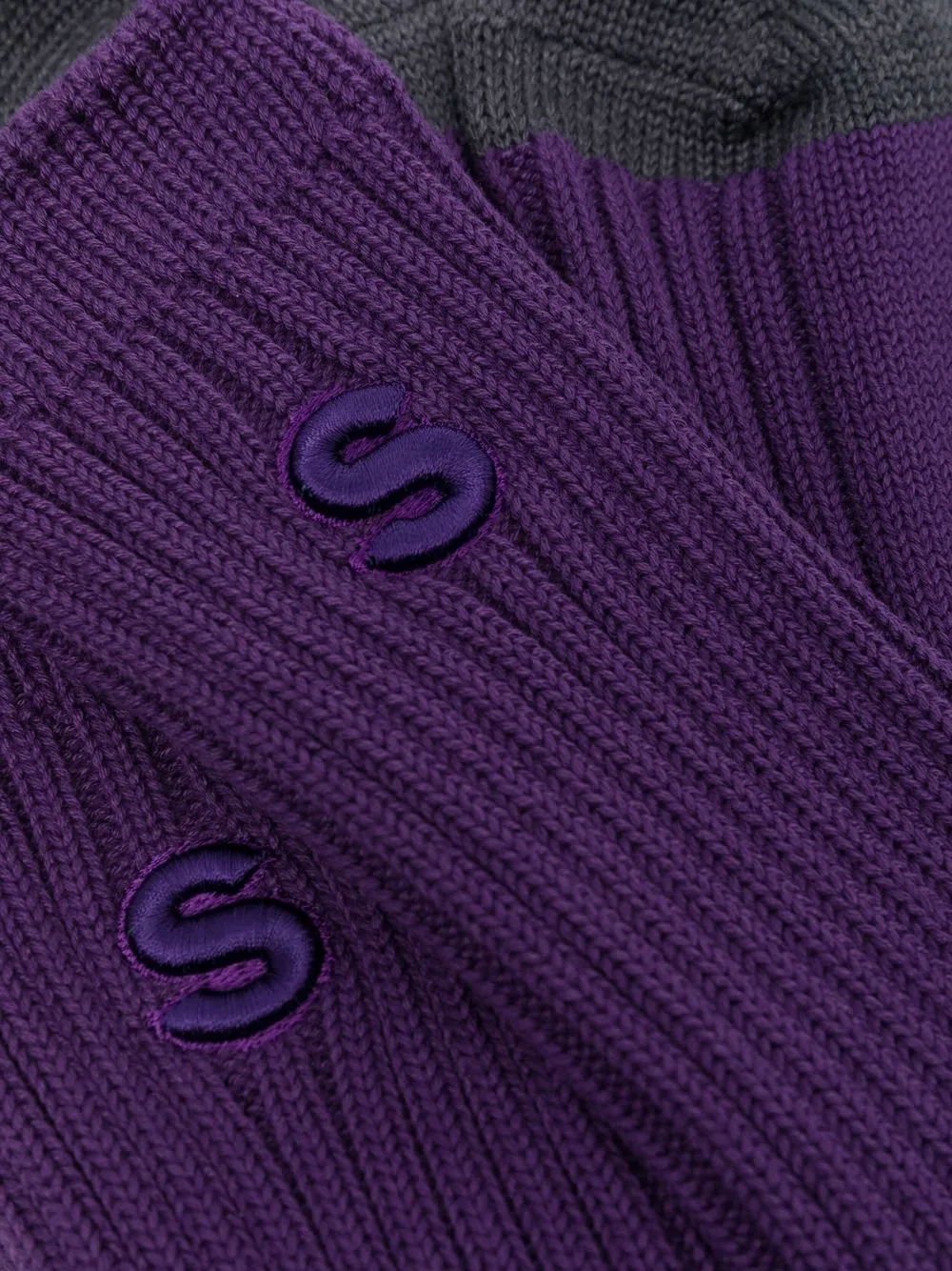 фото Sacai носки с вышитым логотипом