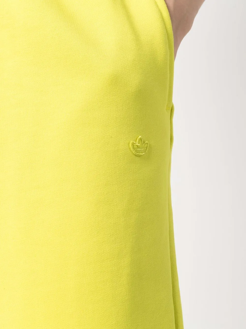 фото Adidas спортивные брюки с вышитым логотипом