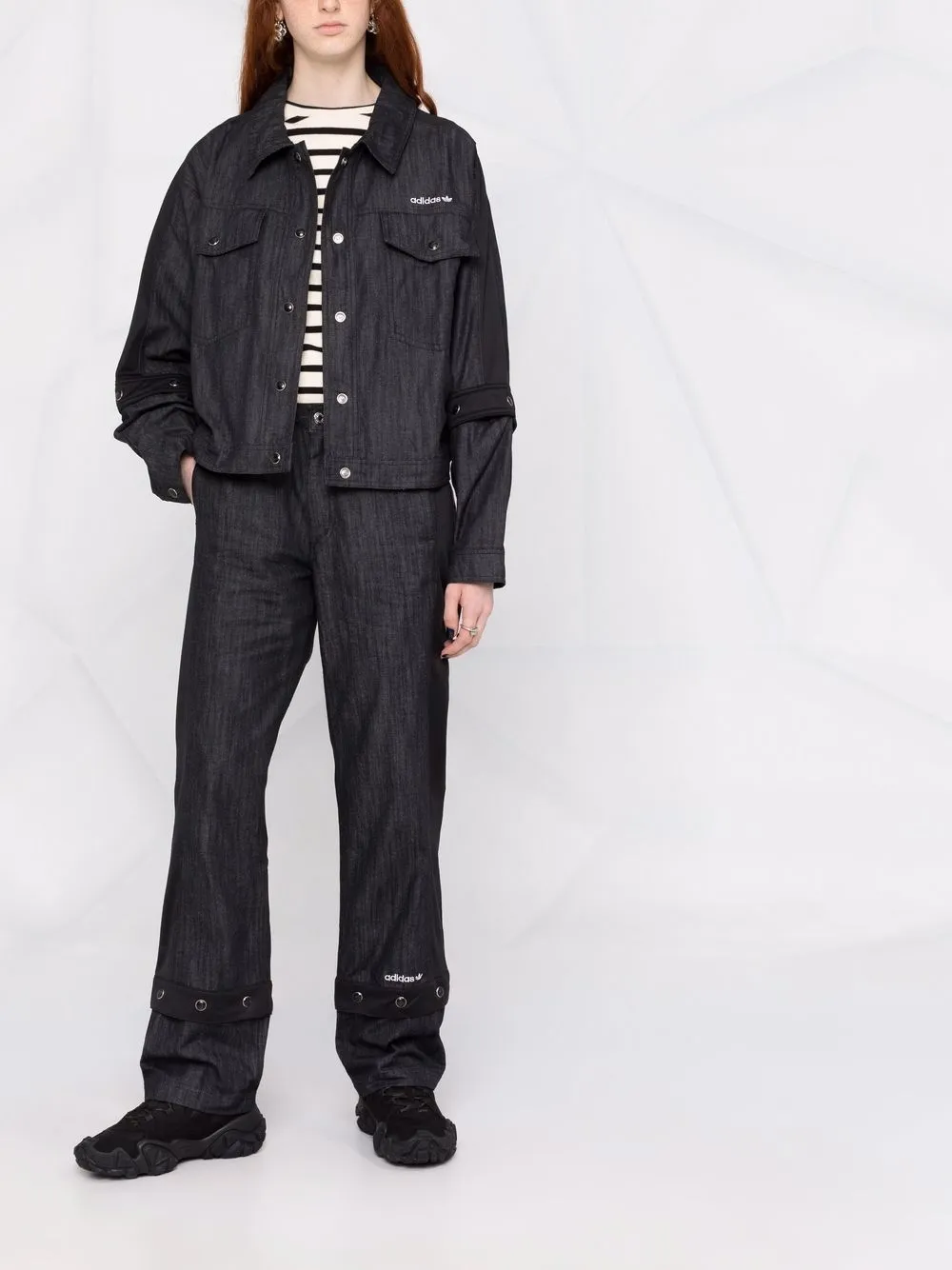 фото Adidas прямые брюки с вышитым логотипом