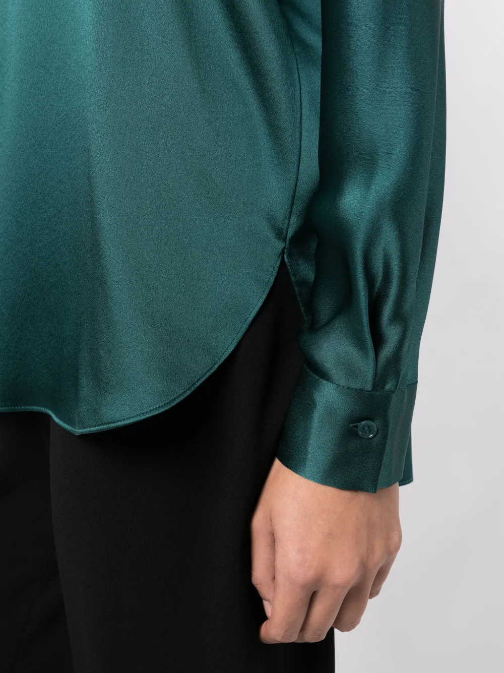 Vince Blusa De Seda Con Cuello En V Farfetch