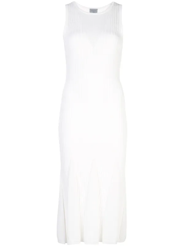 sleeveless sweater outfits