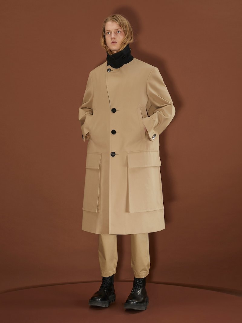 Coat With Big Lateral Pockets And Contrast Details