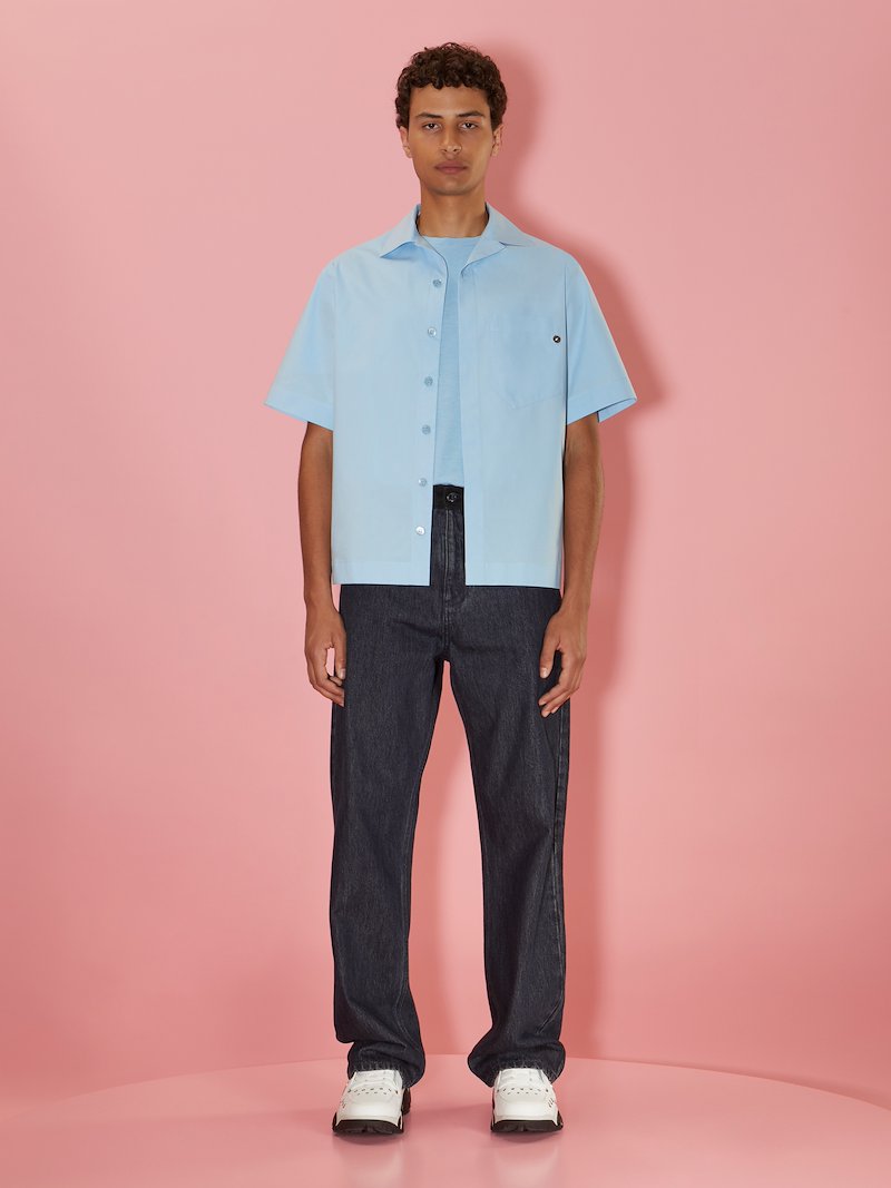Minimalist Front Pocket Short Sleeve Shirt